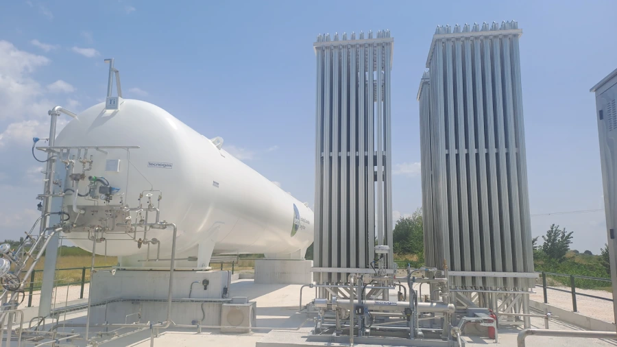 LNG ΑΣΠΡΟΣ ΠΕΛΛΑΣ